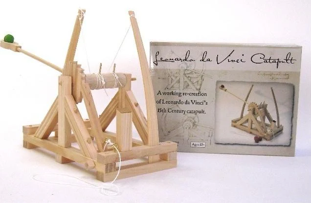 Leonardo Da Vinci Wooden Catapult / Catapulte en bois