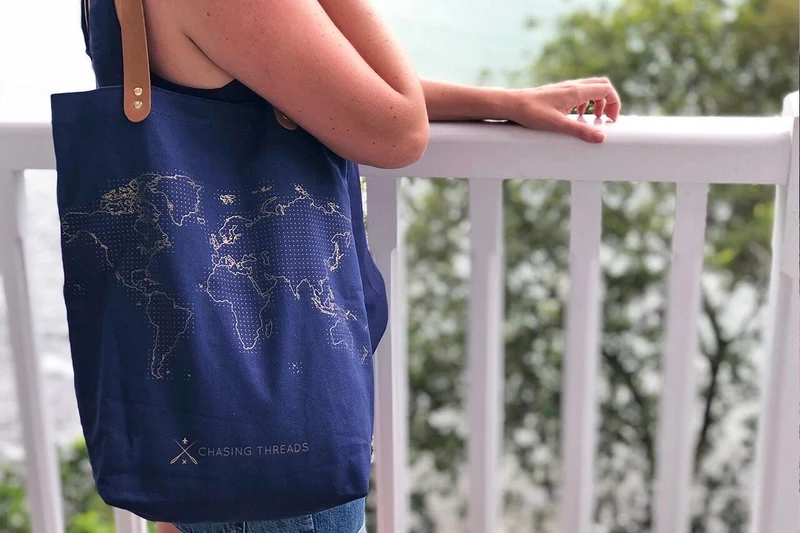 Sac fourre-tout Stitch Your Travels - Marine avec poignées en cuir