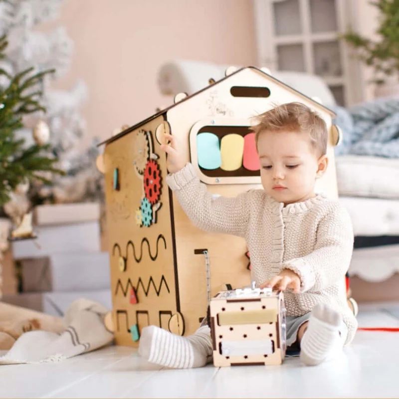 Ensemble - Busy board maisonnette natura et cube interactif