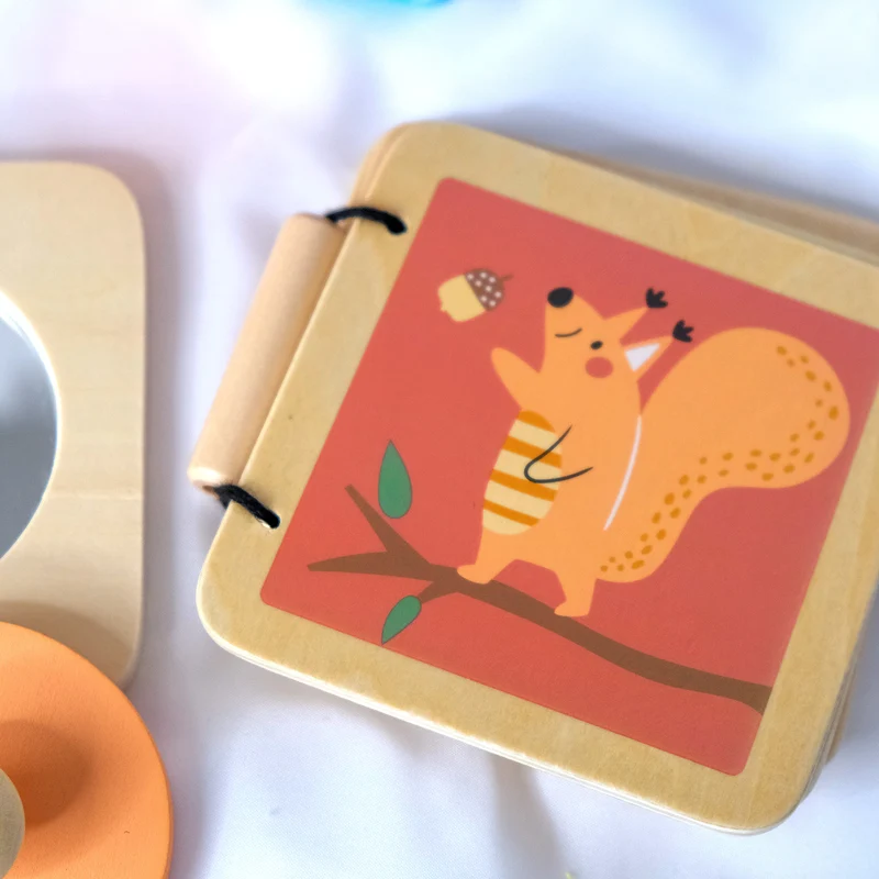 Coffret de Jeu Montessori "BusyKids" pour les enfants de 6 à 12 mois