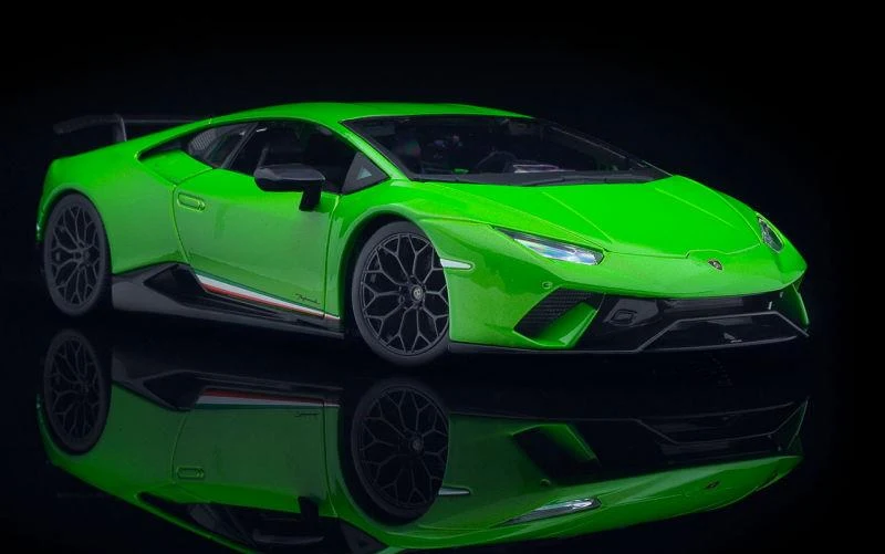 Maisto Lamborghini Huracan Performante Model Car - Modèle de Voiture (Lime Green/Vert)