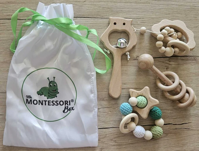 Lot de 4 hochets Montessori pour bébés