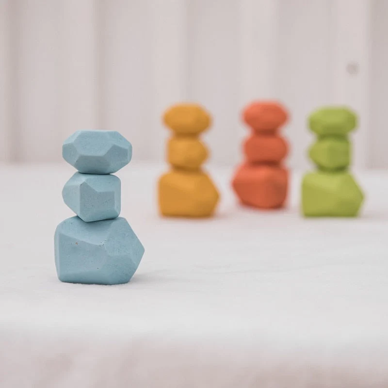 Pierres Empilables en Bois Montessori (18 Pièces) – Jeu d’Équilibre et de Motricité Fine Éducatif pour Enfants