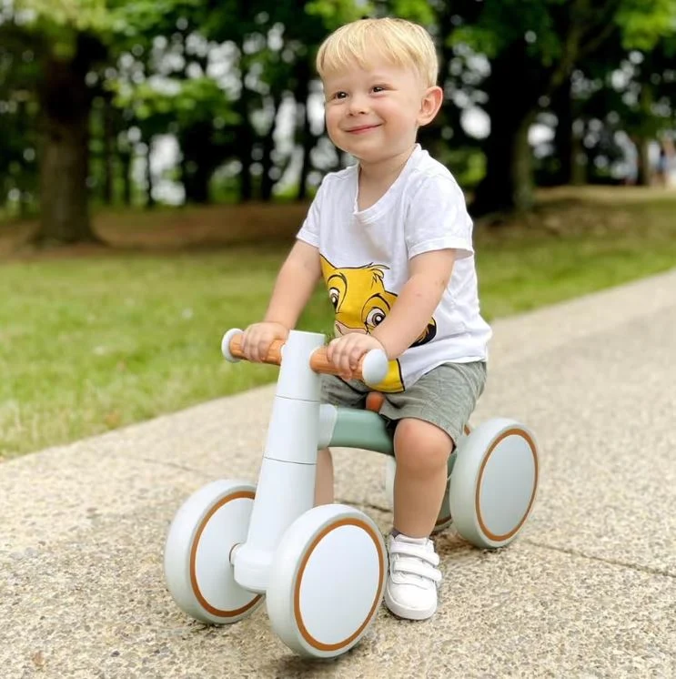 Draisienne Montessori 4 Roues — Vélo d'Équilibre Sans Pédales pour Enfants | Dès 3 ans