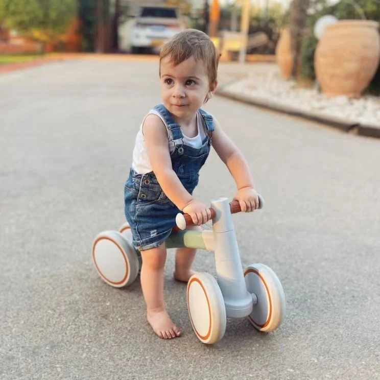 Draisienne Montessori 4 Roues — Vélo d'Équilibre Sans Pédales pour Enfants | Dès 3 ans