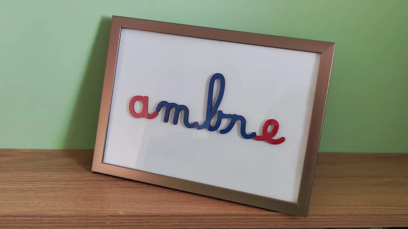 Alphabet Mobile Montessori – Lettres en Bois Magnétiques (2 versions)