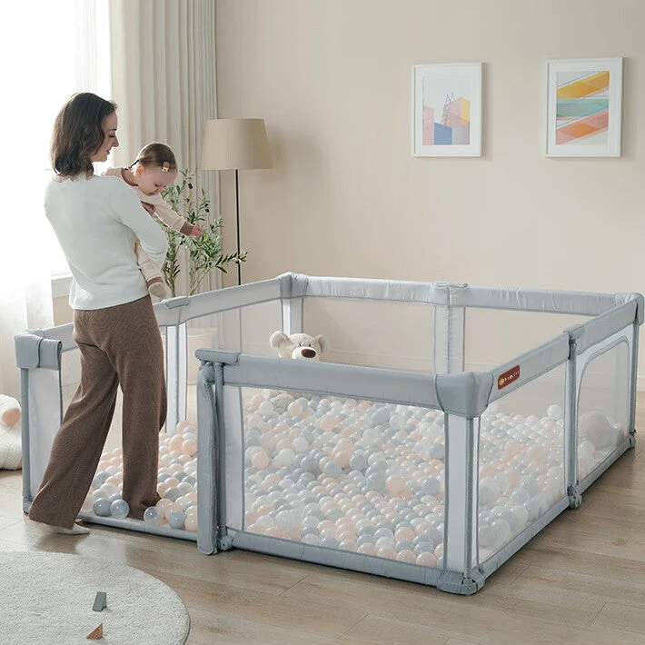 Parc pour bébé portable à installation instantanée et jardin de jeu