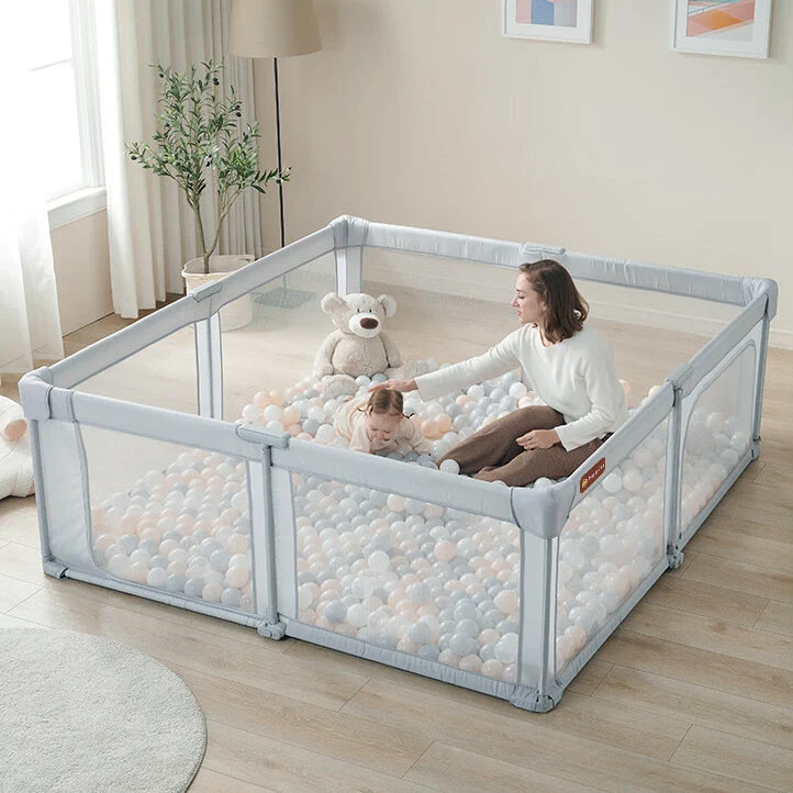 Parc pour bébé portable à installation instantanée et jardin de jeu