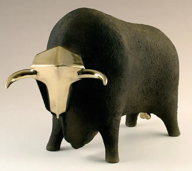 Pauline Pelletier Bull Figurine de Taureau
