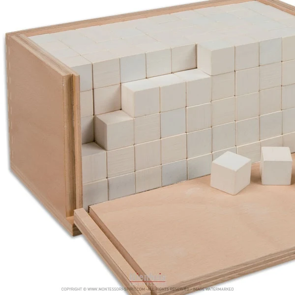 Boite des volumes de 250 cubes