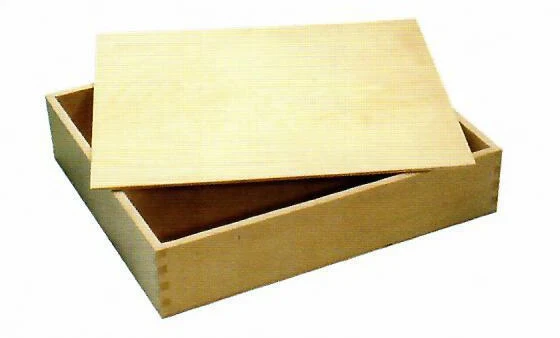 Boite en bois 40 x 34 x 8 cm