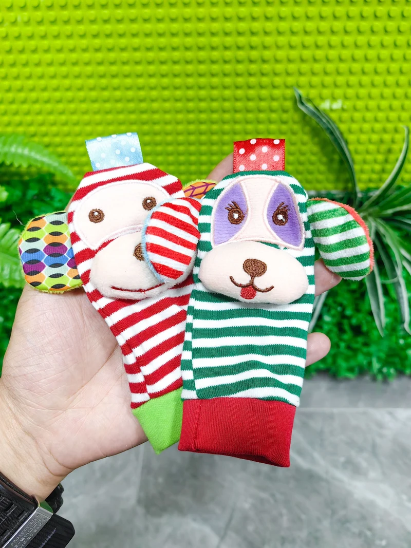 Chaussettes et bracelets à hochet Montessori pour bébé - 4 pièces