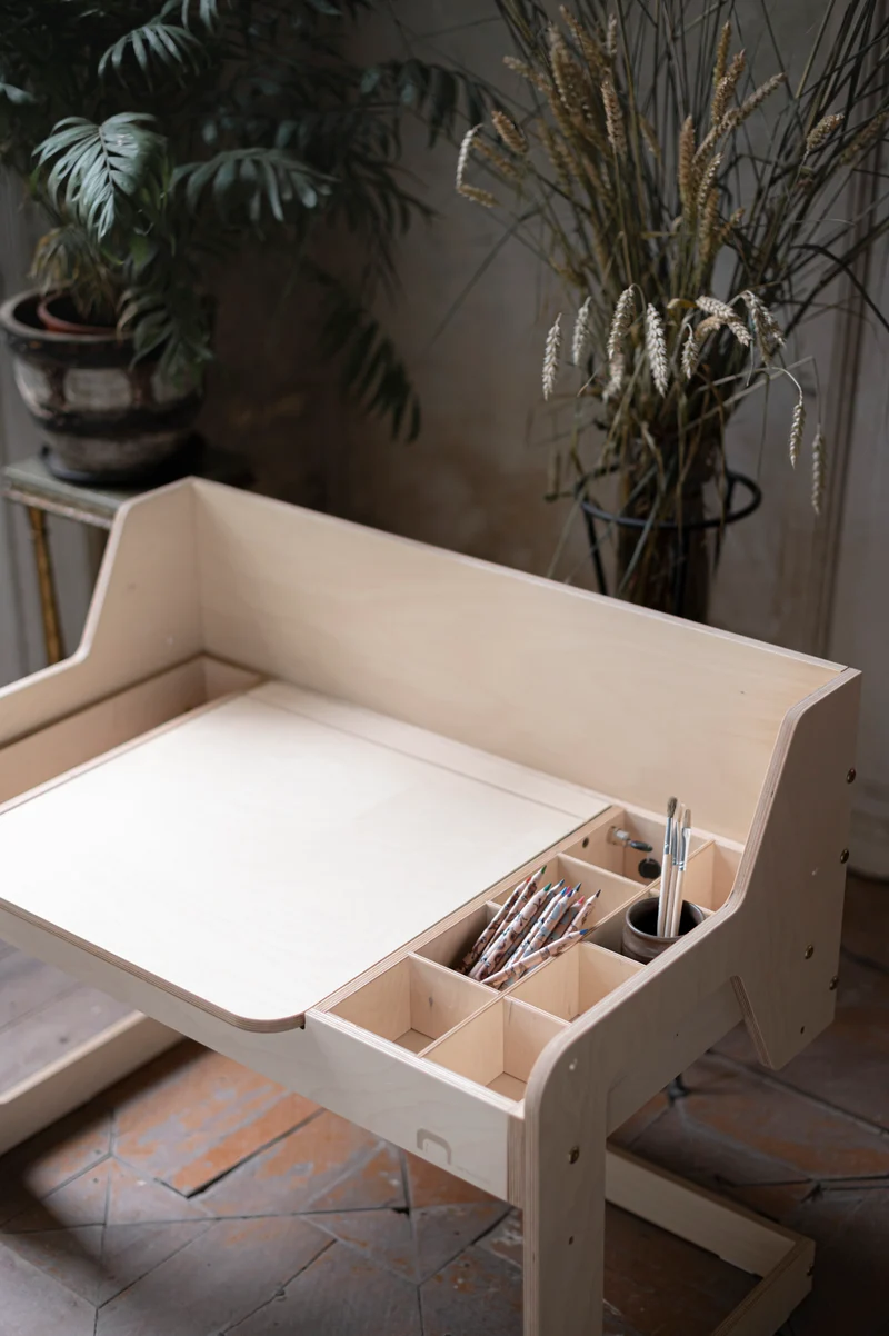Bureau évolutif et chaise Montessori