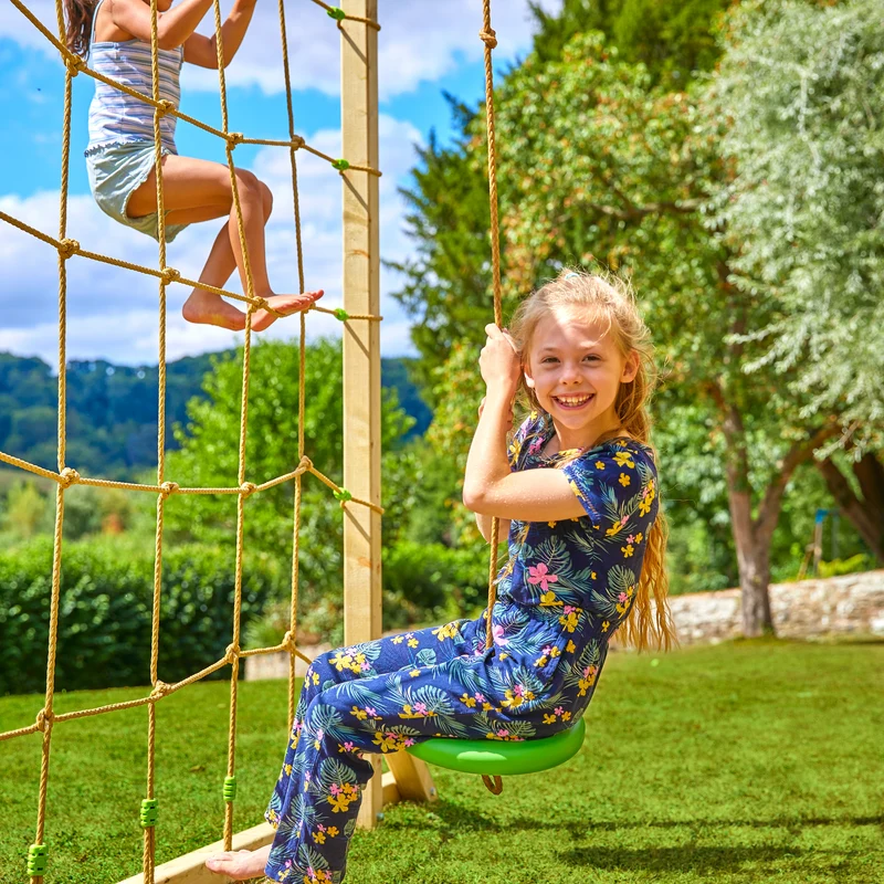 Filet d’escalade et tyrolienne pour aire de jeux Skywood bois FSC®