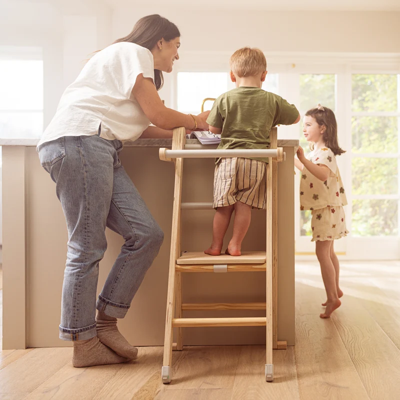 Tour d'apprentissage pliable Montessori en bois FSC® pour enfant dès 18 mois