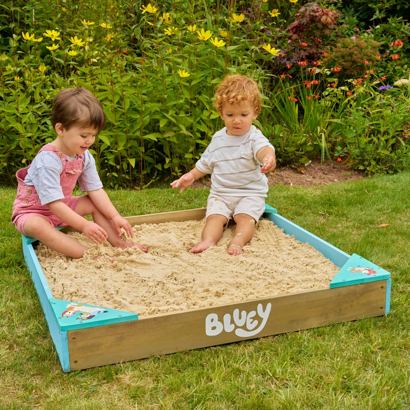 Bac à sable enfant BLUEY avec bâche et couverture bois FSC®