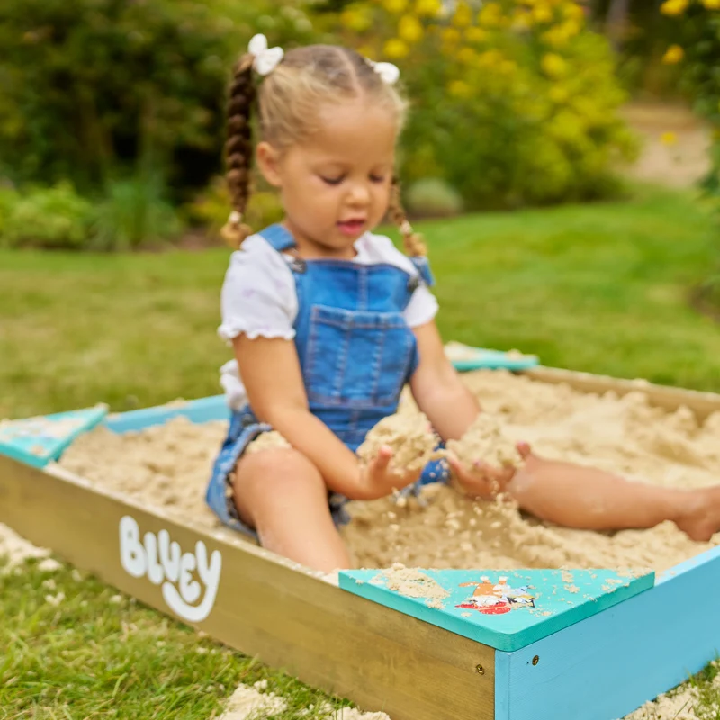 Bac à sable enfant BLUEY avec bâche et couverture bois FSC®