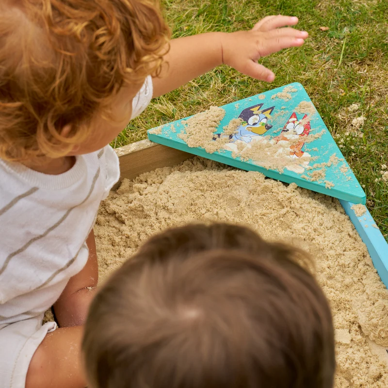 Bac à sable enfant BLUEY avec bâche et couverture bois FSC®
