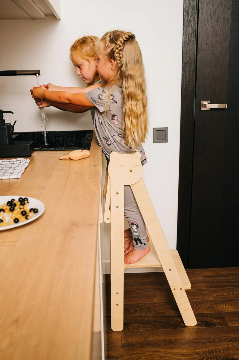 Montessori Lernturm klappbar – Höhenverstellbar & platzsparend