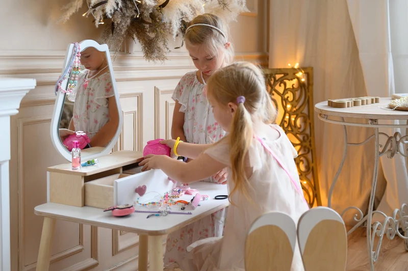 Kinder Schminktisch mit Spiegel & Stuhl – Holz Spieltisch Set