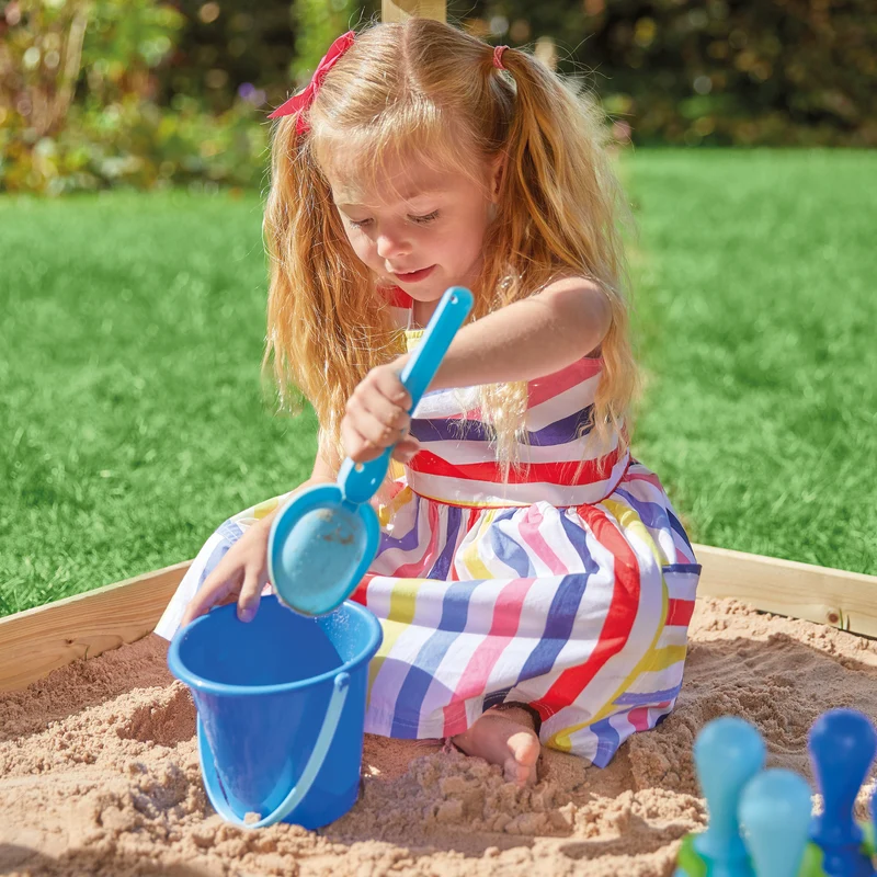 Cabane enfant sur pilotis avec toboggan vert kaki - bois FSC® - COLLINE