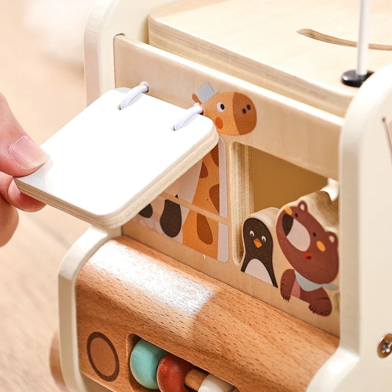BusyBoard™ - Jouet Montessori 5-en-1 en Bois | Divers Designs et Activités