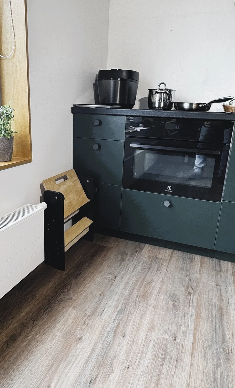 Klappbarer Tritthocker für Kinder – Platzsparend & Stabil aus Holz