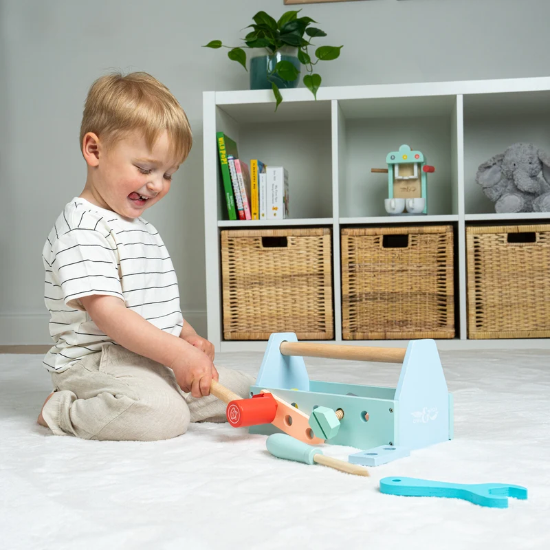 Caisse à outils en bois FSC pour enfant dès 3 ans