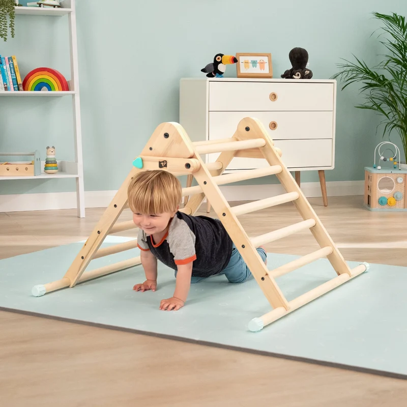 Triangle d’escalade pliable et tableau créatif en bois FSC® pour enfant dès 1 an