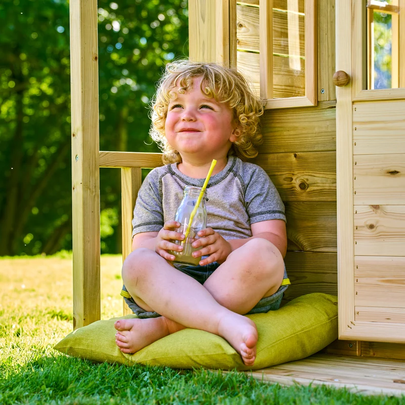 Cabane enfant avec étage et toboggan vert pomme - bois FSC® - LOFT