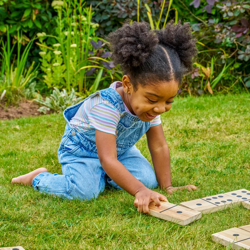 Jeu dominos géant en bois FSC® dès 3 ans