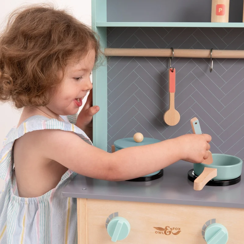 Cuisine pour enfant en bois FSC® - L69 x H106 cm