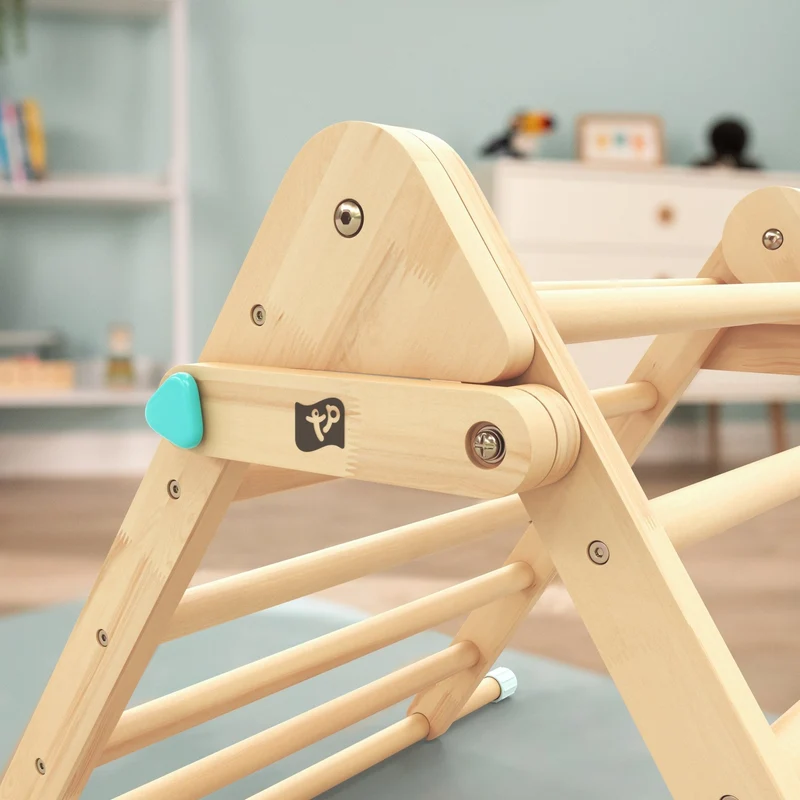 Triangle d'escalade pliable Montessori en bois FSC® pour enfant dès 1 an