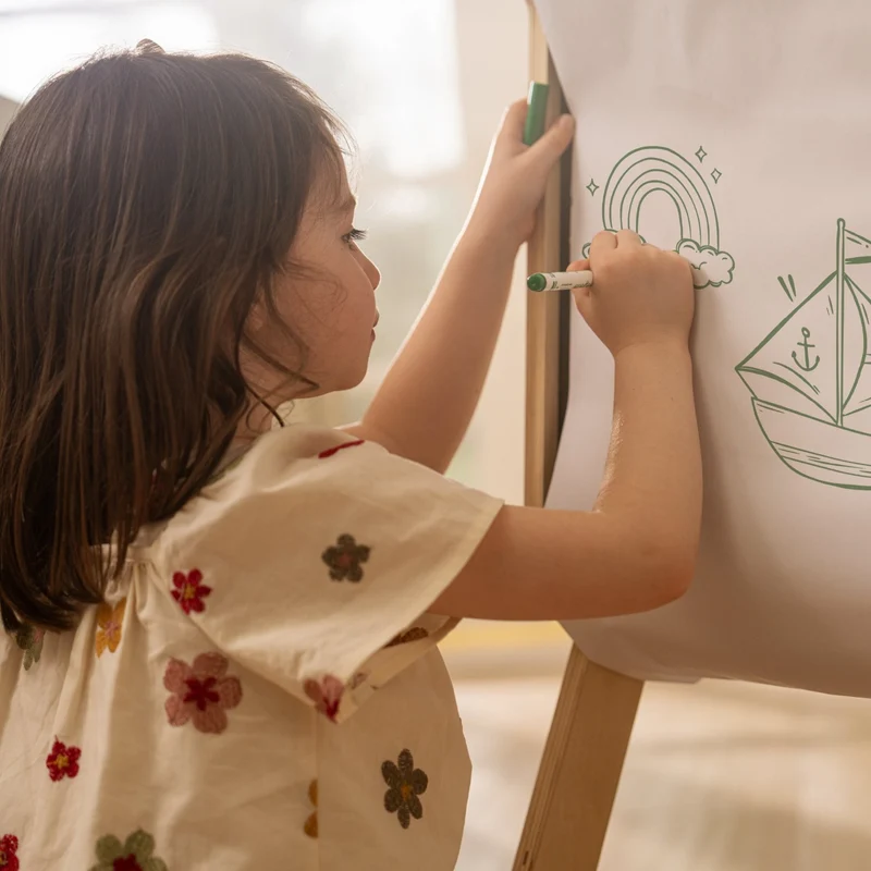 Tableau créatif en bois FSC® pour enfant dès 1 an