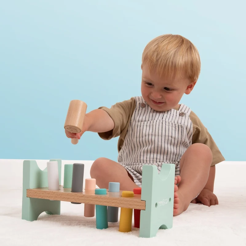 Banc à marteler en bois FSC® pour enfant dès 1 an