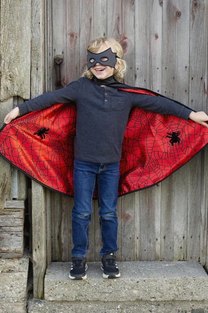 Great Pretenders - Cape réversible Spiderman ou Batman- 4-6 ans