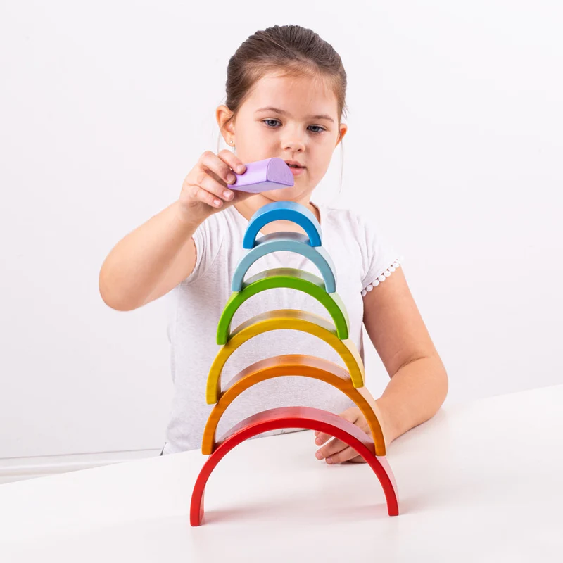 Montessori Stapelspielzeug – Holz Regenbogen
