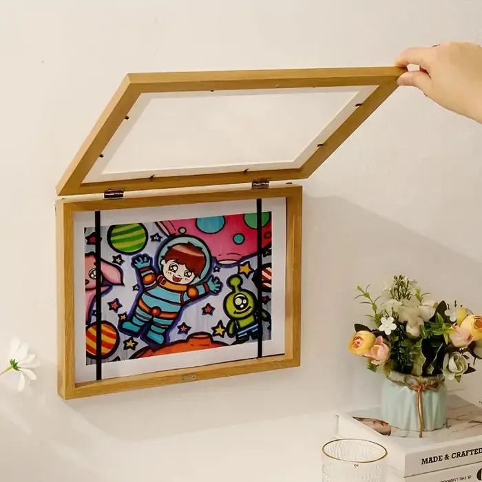 Cadre pour les dessins de vos enfants - ouverture magnétique et réserve de dessin avec élastique