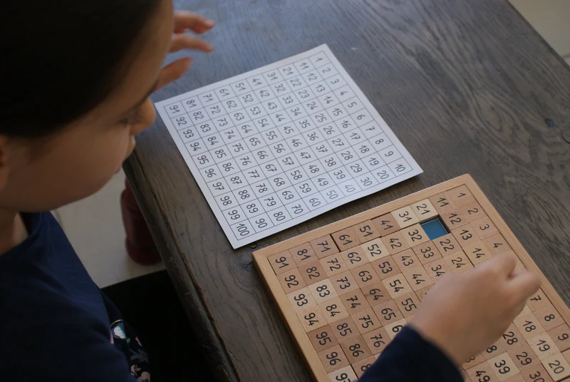 Tableau de 100 Montessori