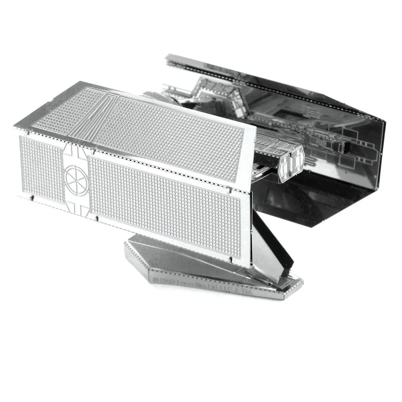 Star Wars Metal Earth Darth Vader's Tie Advanced X1 Starfighter Metal 3D Model / Modèle 3D en métal