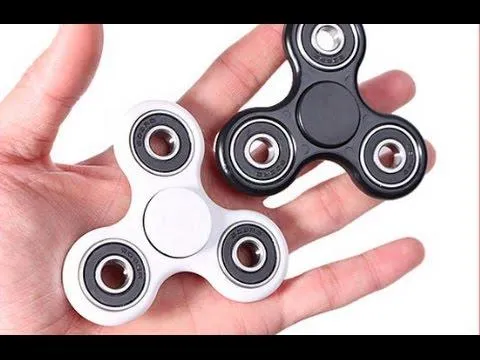 Fidget Gadget Hand Spinners (Assorted) / Fidget Gadget Spinners à main (assortis)