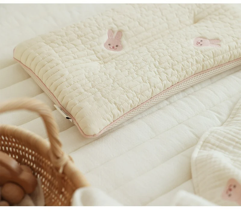 Oreiller Bébé Ergonomique en Mousse à Mémoire de Forme – Anti Tête Plate