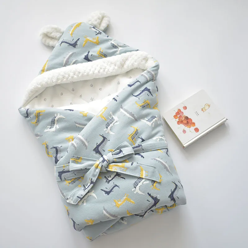 Couverture d’Emmaillotage à Capuche pour Bébé – Couverture Polaire Douce avec Oreilles