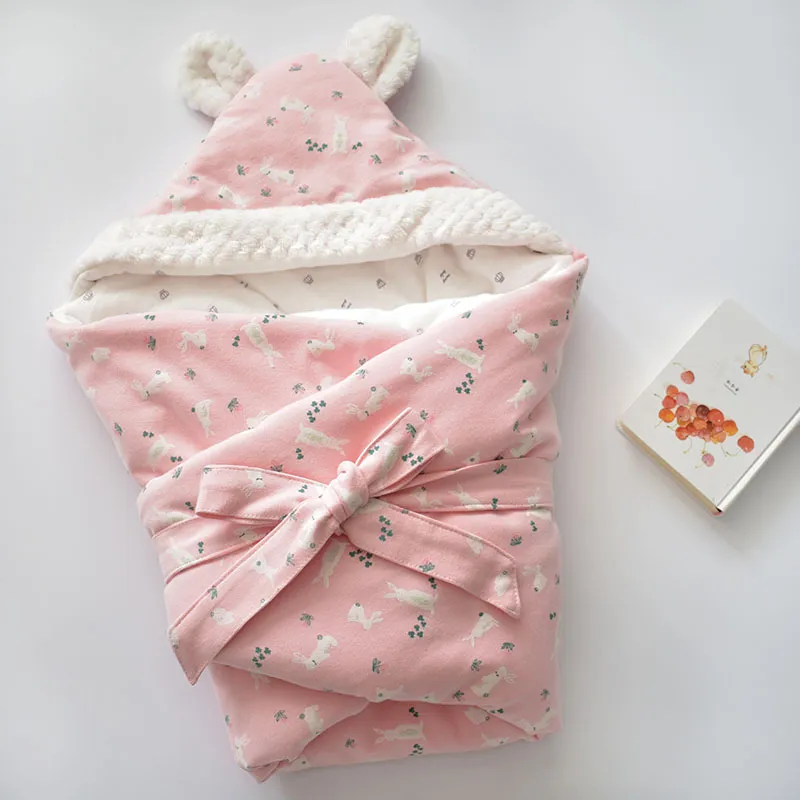 Couverture d’Emmaillotage à Capuche pour Bébé – Couverture Polaire Douce avec Oreilles