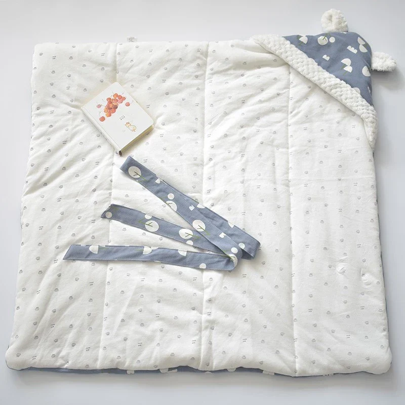 Couverture d’Emmaillotage à Capuche pour Bébé – Couverture Polaire Douce avec Oreilles