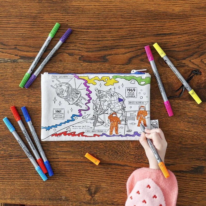 Trousse à colorier Espace lavable – Planètes, fusées & astronautes