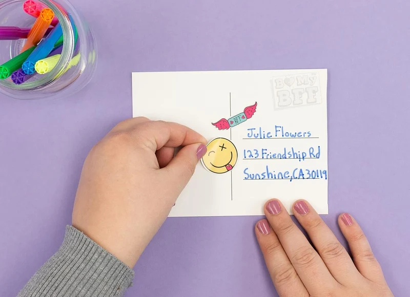 Kit Créatif Cartes Postales Enfant BOX CANDIY® Totally Friends – Coffret DIY Messages & Dessins Dès 6 Ans