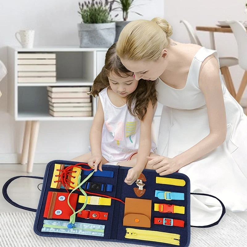 Busy Board Montessori – Tableau d'Activités Éducatif pour Apprendre à S'habiller Seul (1–4 ans)