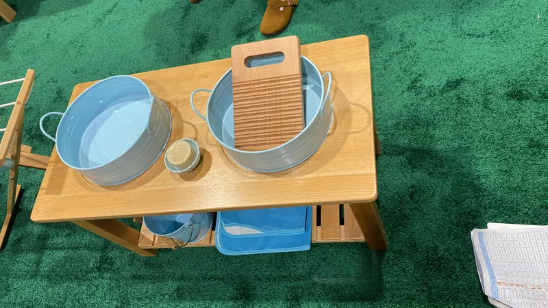 Adena Montessori Practical Life Materials Washing & Hanging Up Cloths Activity