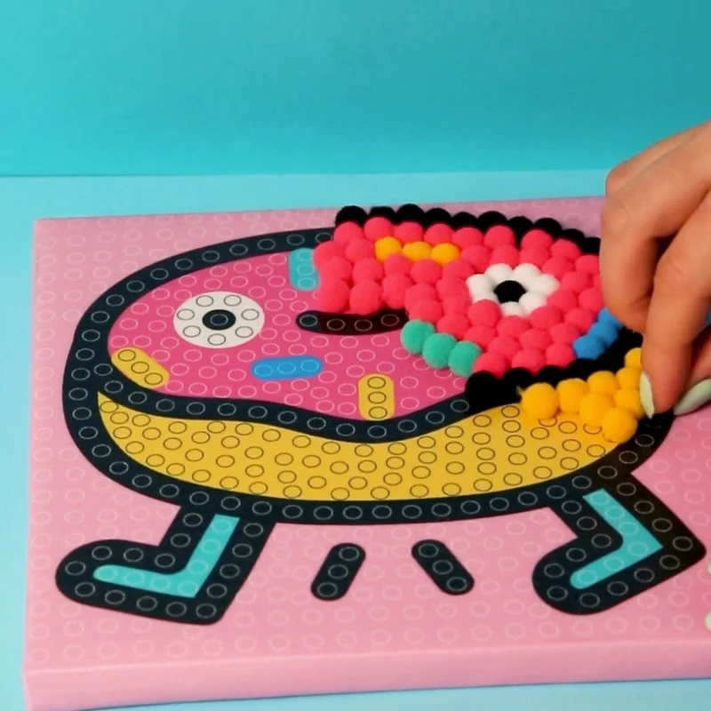 Kit tableau pompons Donut – Plus de 500 pompons colorés – Activité créative dès 6 ans